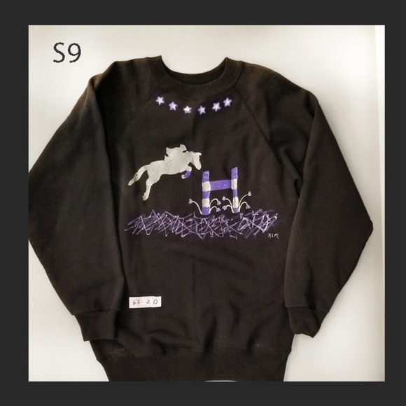 S9 Equestrian sweatshirt Jumper over fence CUTE - Picture 1 of 4